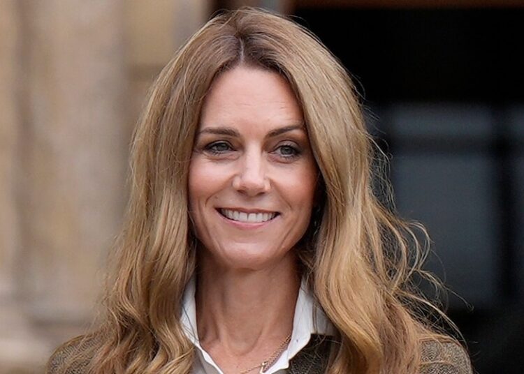 Princess Catherine, Princess Catherine Fashion, Princess Catherine Luxury Fashion, Kate Middleton, Kate Middleton Fashion, Kate Middleton Style, Princess of Wales, Royal Family, British Royal Family, Royal Family Fashion, Royal Family Luxury Style,